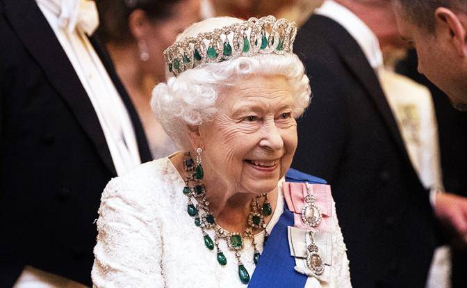 Елизавета скоро умрет, и у нас будет «король»: британцев напрягает монархия