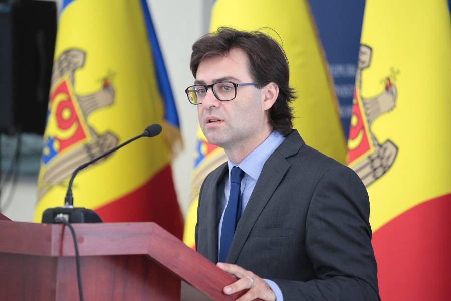 Говоришь, в Молдове не хотят объединения с Румынией? Вон из правительства