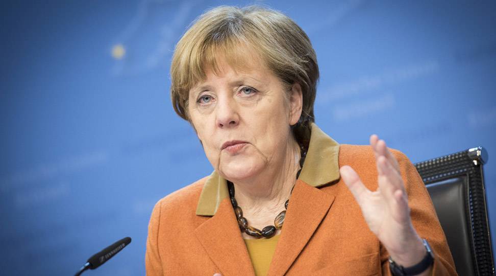 Меркель устраивает прощальный номер для европейской публики