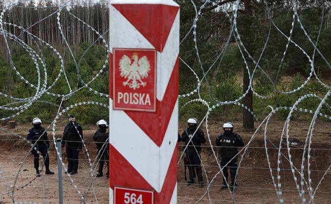 Поляки рады бы закрыть границу с Белоруссией, но не могут Поляки рады бы закрыть границу с Белоруссией, но не могут