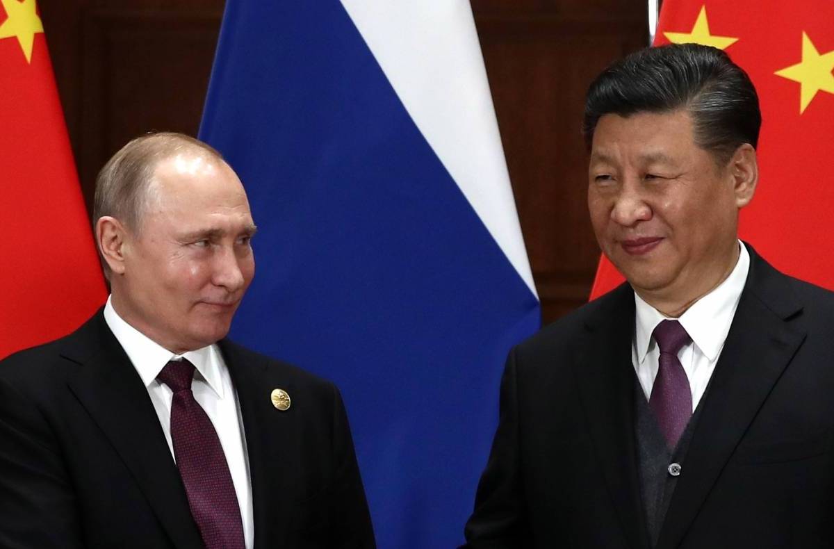 The Sun: Россия и Китай захотят сбить с Америки спесь