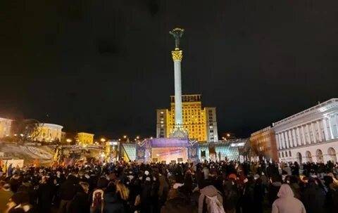Перевёрнутый переворот: запутанное безумие на Майдане Незалежности Перевёрнутый переворот: запутанное безумие на Майдане Незалежности