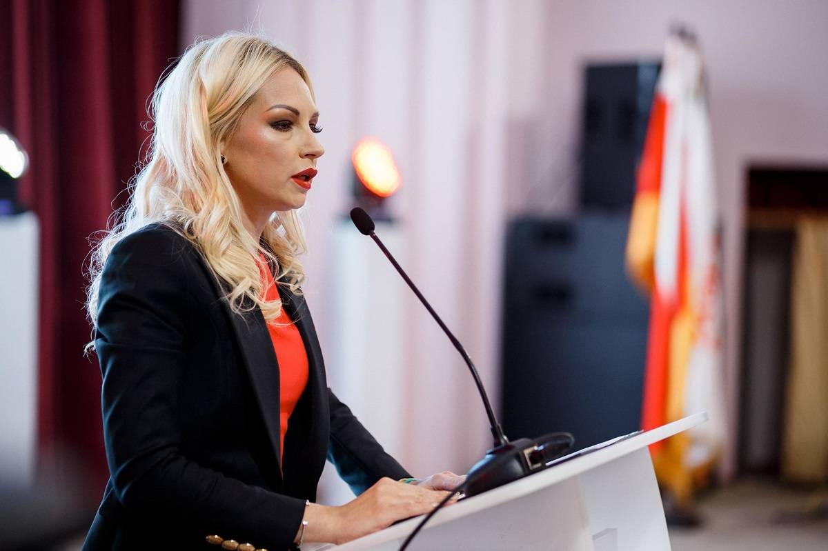 В Молдове грубо сняли с выборов Марину Таубер, опасную для партии Санду