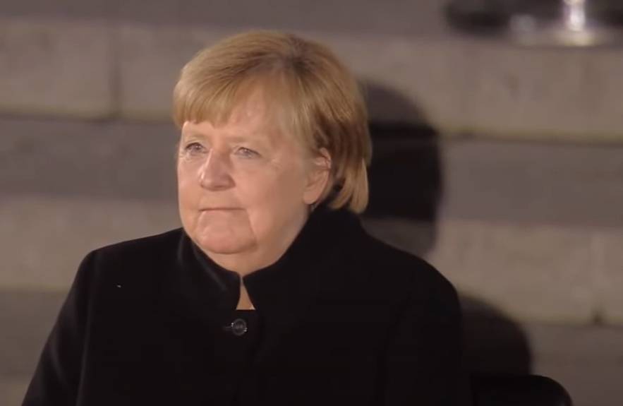 «Конец эпохи»: В прессе США напомнили об уходе Меркель с поста канцлера после 16 лет правления в Германии