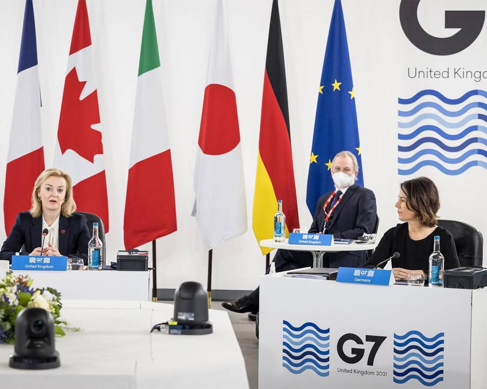 На саммите G7 России угрожают тяжёлыми последствиями «за возможное вторжение» на Украину