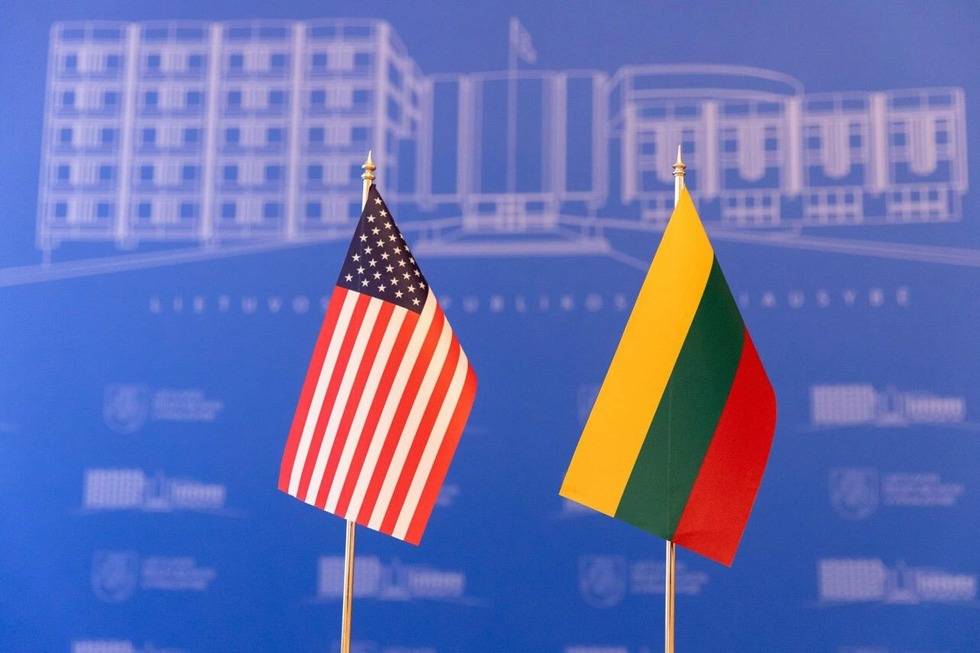 США обещают Литве помогать в борьбе с КНР