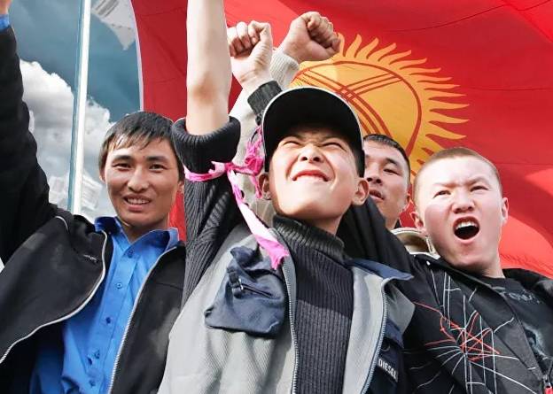 Киргизия вслед за Казахстаном начинает выдавливать русский язык