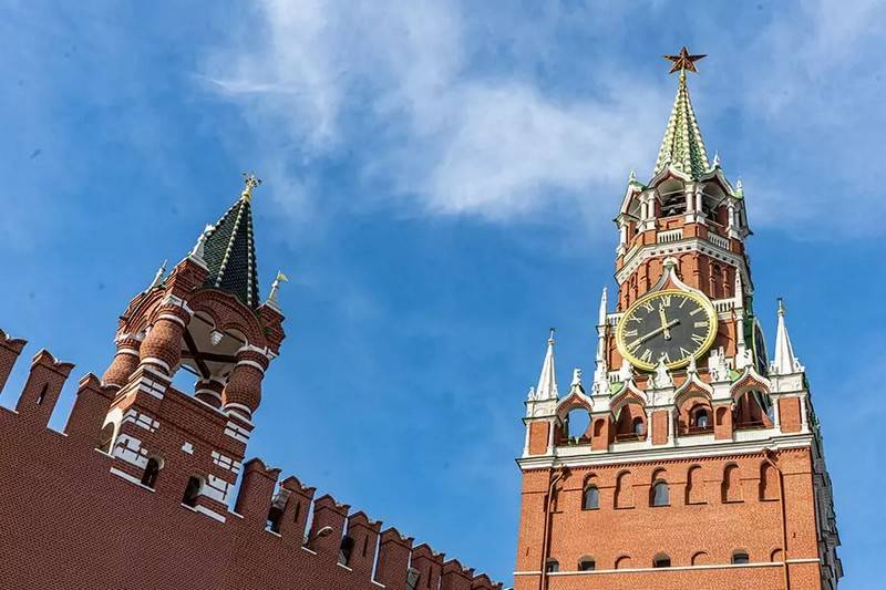 Где хранится кремлевская кощеева игла? Где хранится кремлевская кощеева игла?