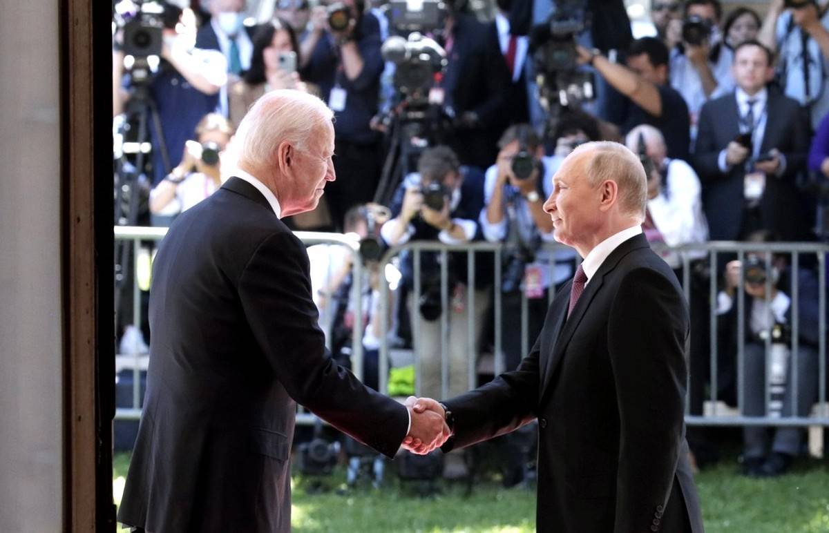 Политолог описал суть возможного соглашения Путина и Байдена по Украине