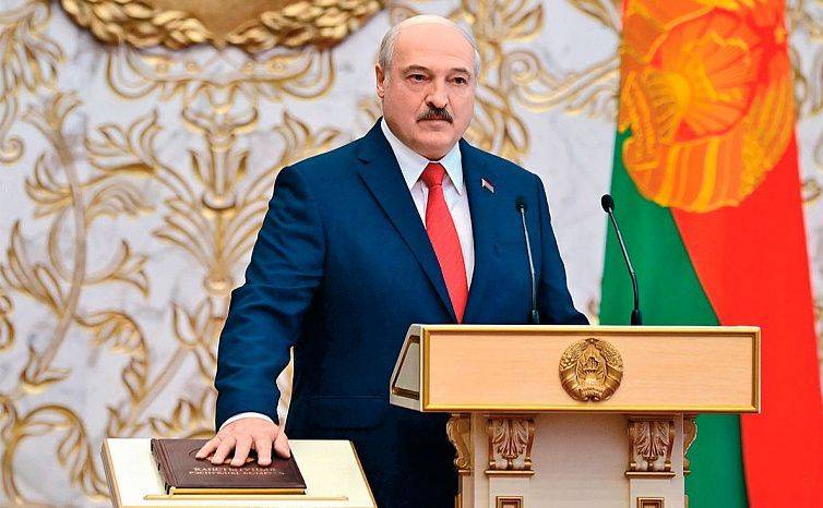 Президент больше не главный: какую Конституцию предложил Лукашенко Президент больше не главный: какую Конституцию предложил Лукашенко