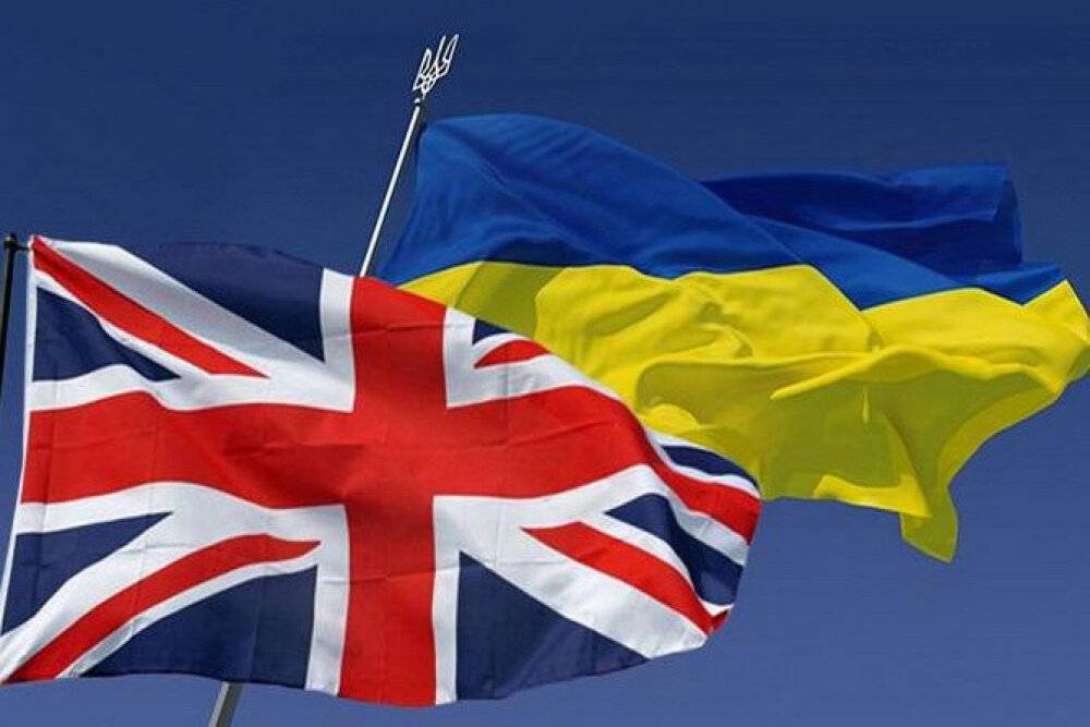 Лондон привлекает внимание США к Европе через критику украинского курса