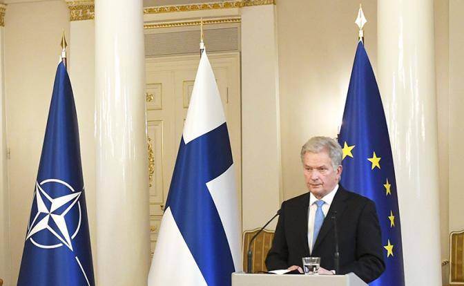 Горячие финские парни подкладывают "геополитическую свинью" Путину