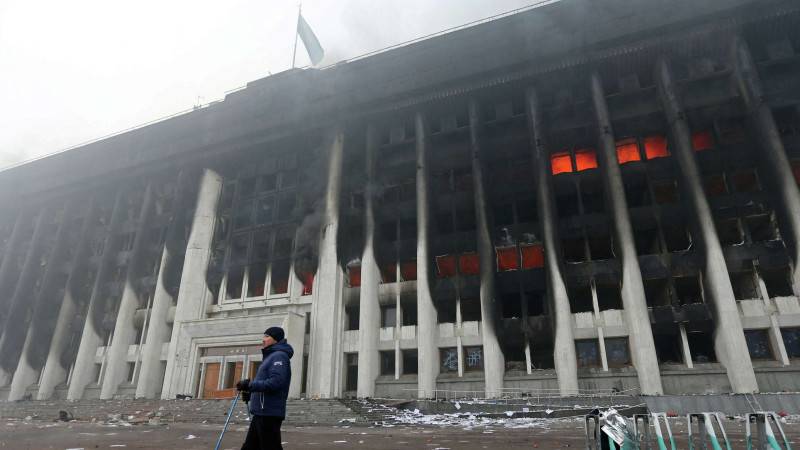 Казахский взрыв: многослойный пирог интересов Казахский взрыв: многослойный пирог интересов