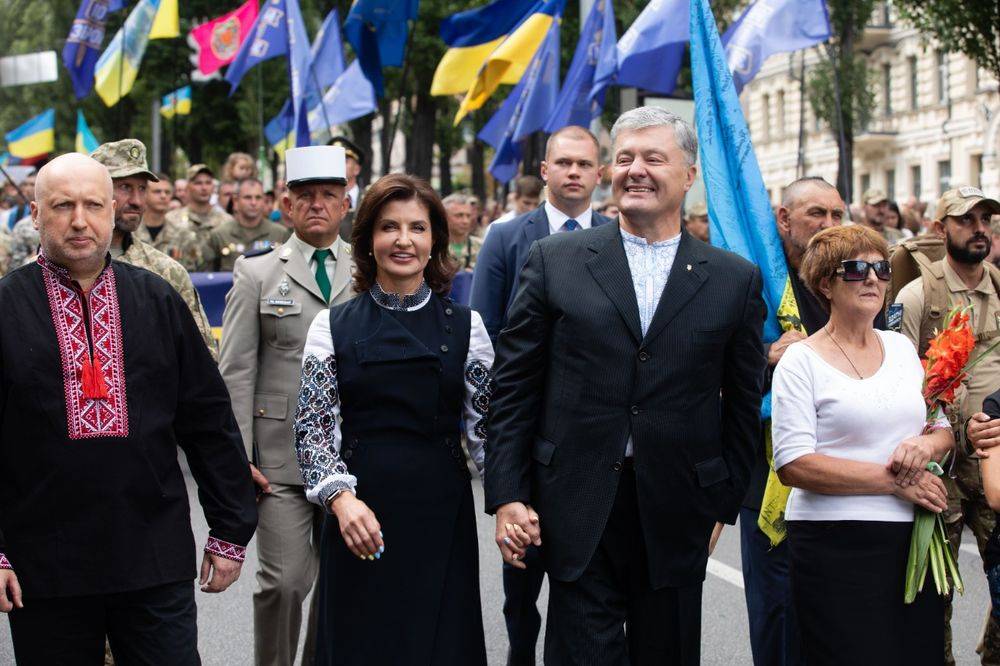 Порошенко: Я человек, который спас Украину