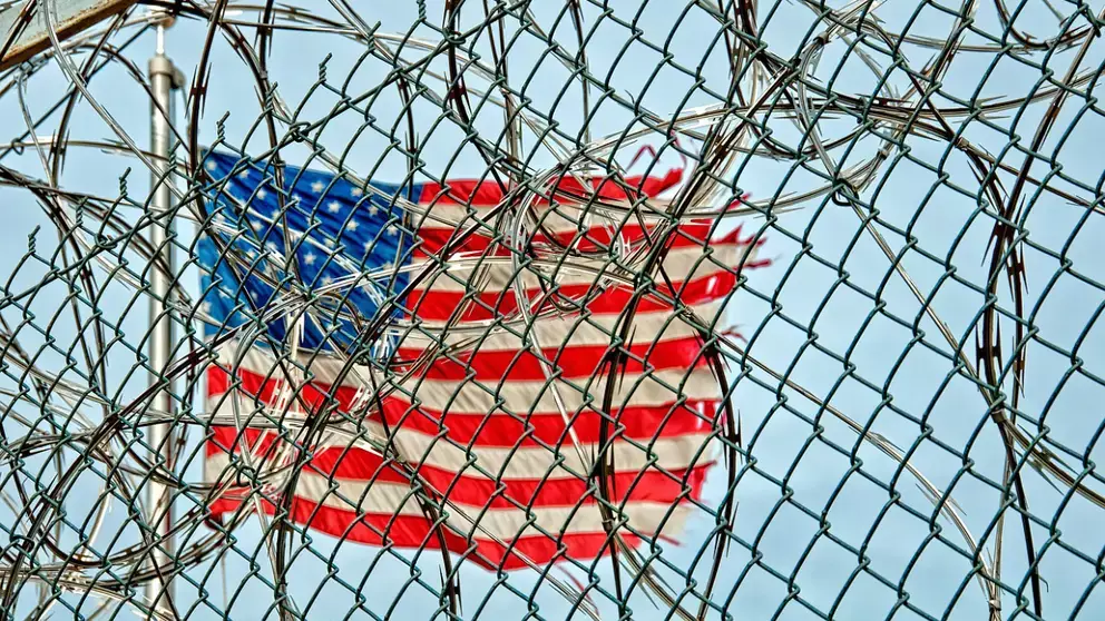 Цензура в американских СМИ скрывает пытки в тюрьмах США Цензура в американских СМИ скрывает пытки в тюрьмах США
