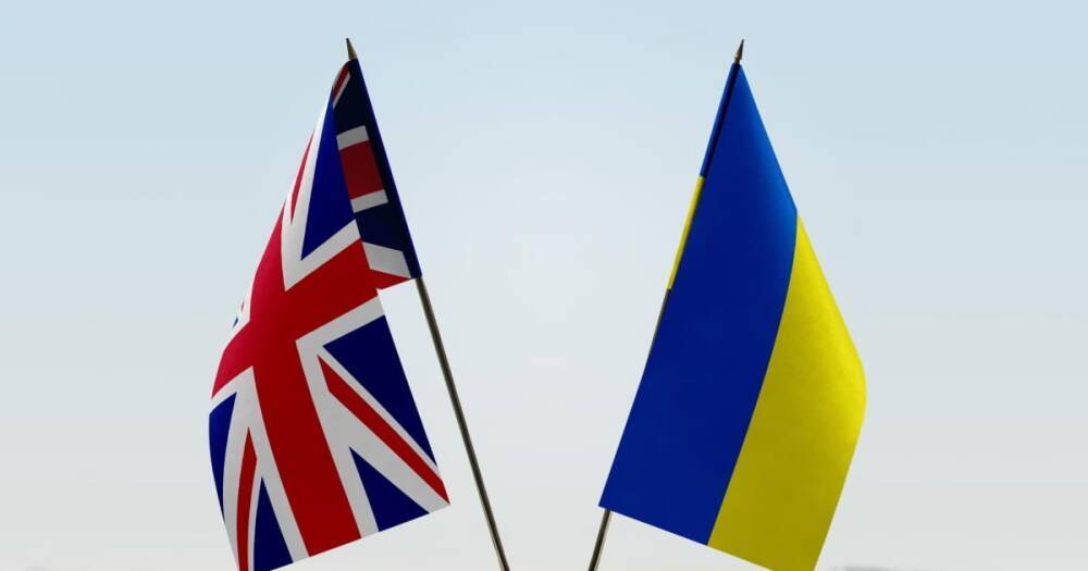 Британия готовится к вторжению на Донбасс, прикрываясь агрессией России