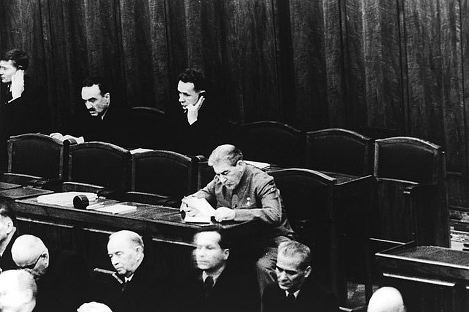 Сталин, начало 1950-х годов: шагреневая кожа изоляции Сталин, начало 1950-х годов: шагреневая кожа изоляции