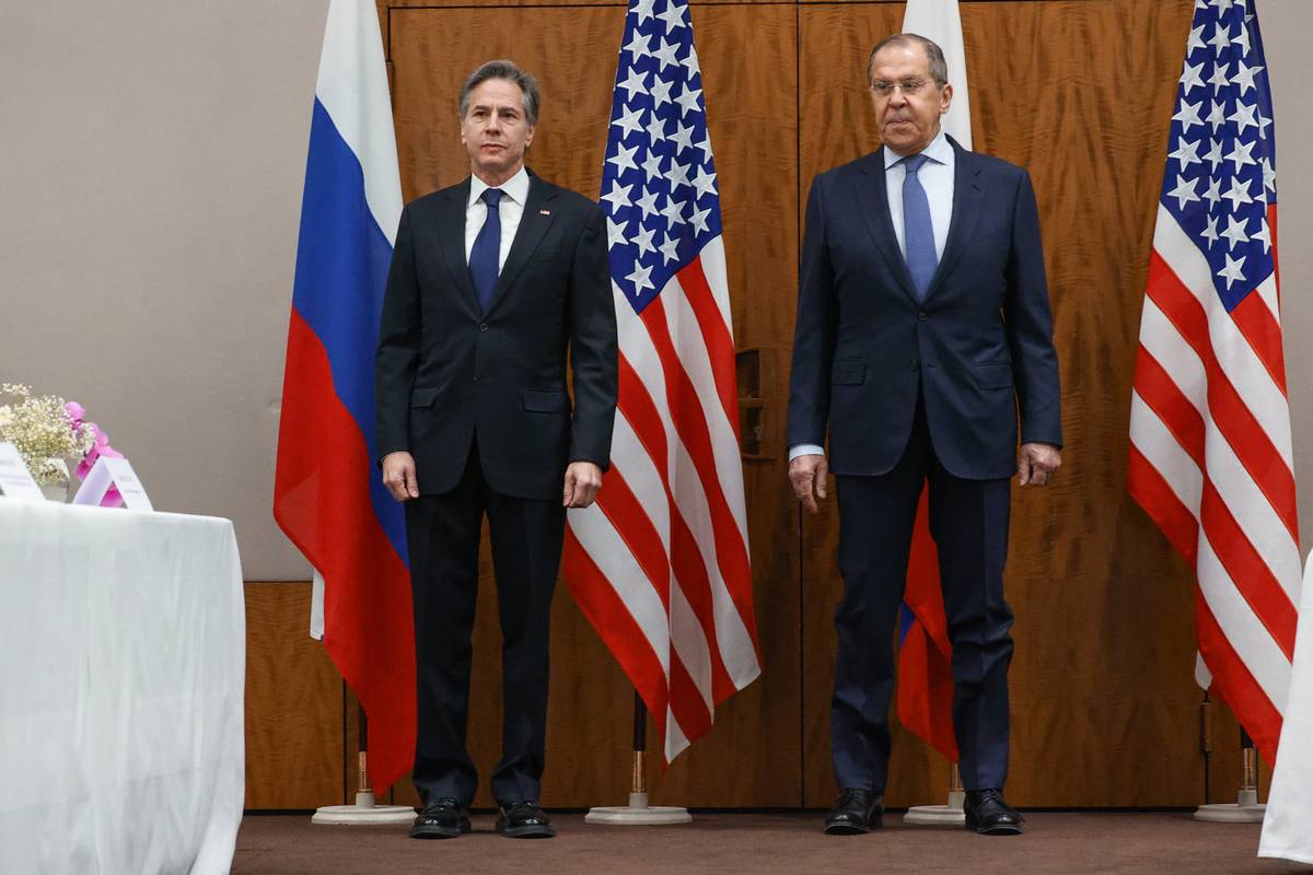 Очередной телефонный разговор Лаврова и Блинкена подтвердил, что  США и РФ далеки от компромисса.