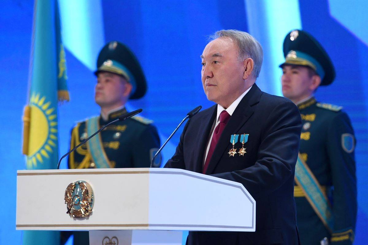 Назарбаева лишают последних рычагов влияния на политику Казахстана