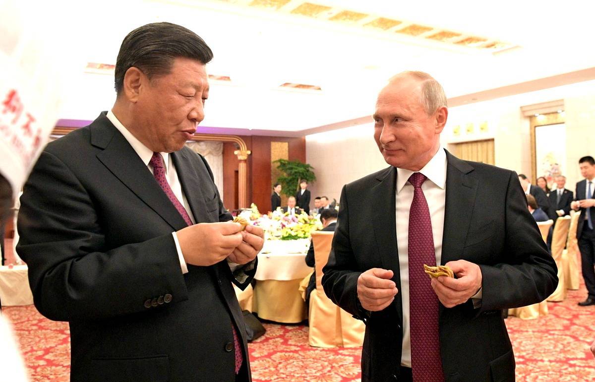 Время США ушло: Россия и Китай построят новый многополярный мир