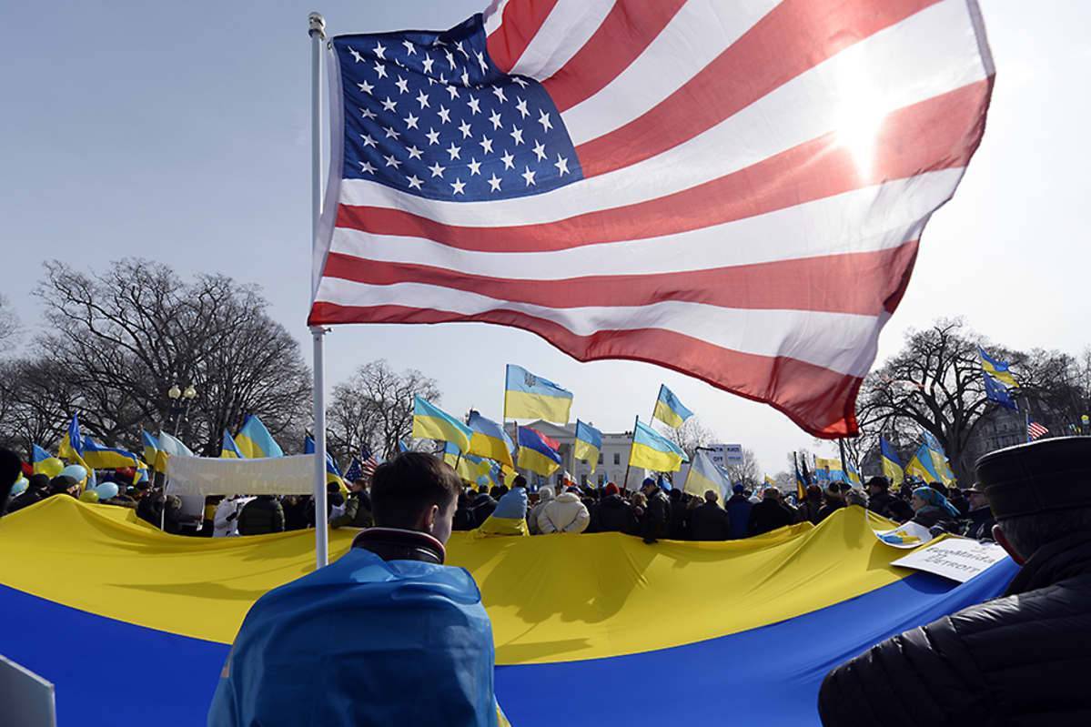Почему больше половины американцев не считают Украину союзником США Почему больше половины американцев не считают Украину союзником США
