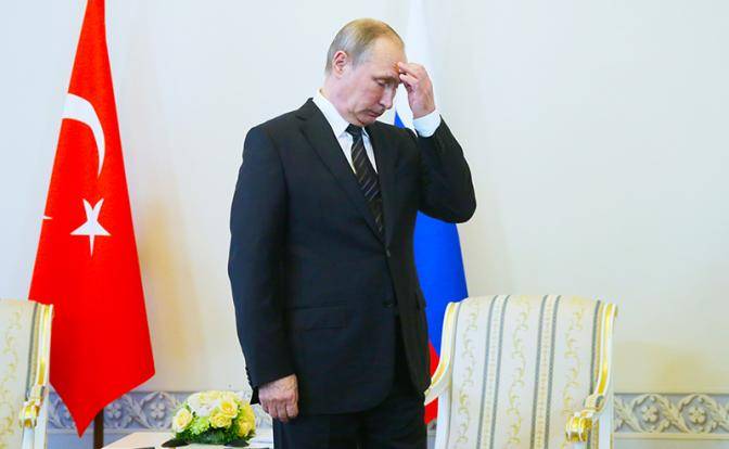 Путин гоняется за Эрдоганом, как за неверной подругой Путин гоняется за Эрдоганом, как за неверной подругой