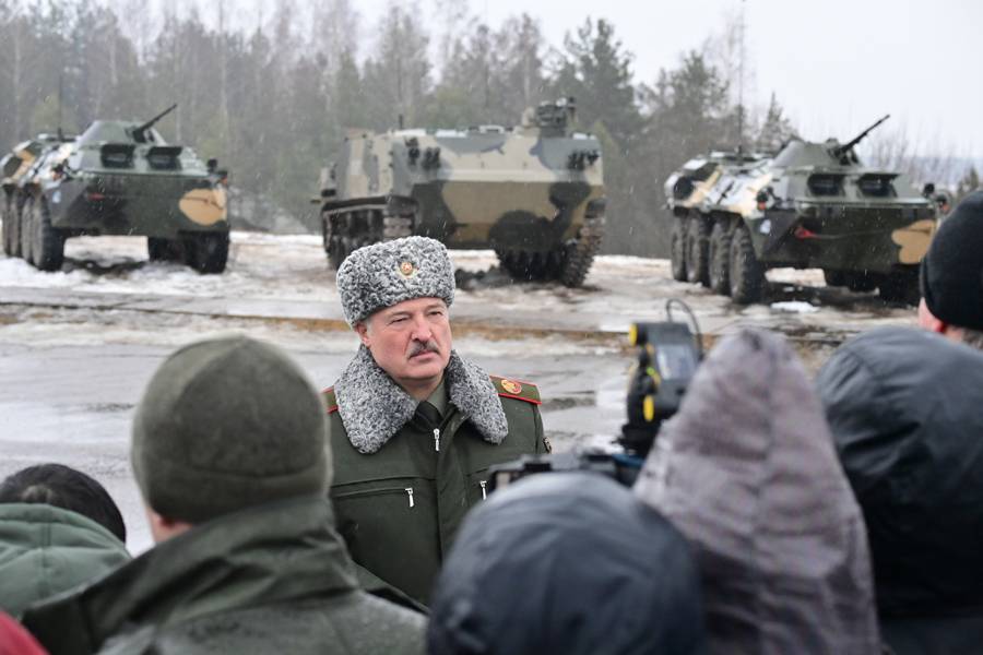 Лукашенко: Если будет нужно, мы разместим у себя не только ядерное, но и «сверхъядерное» оружие