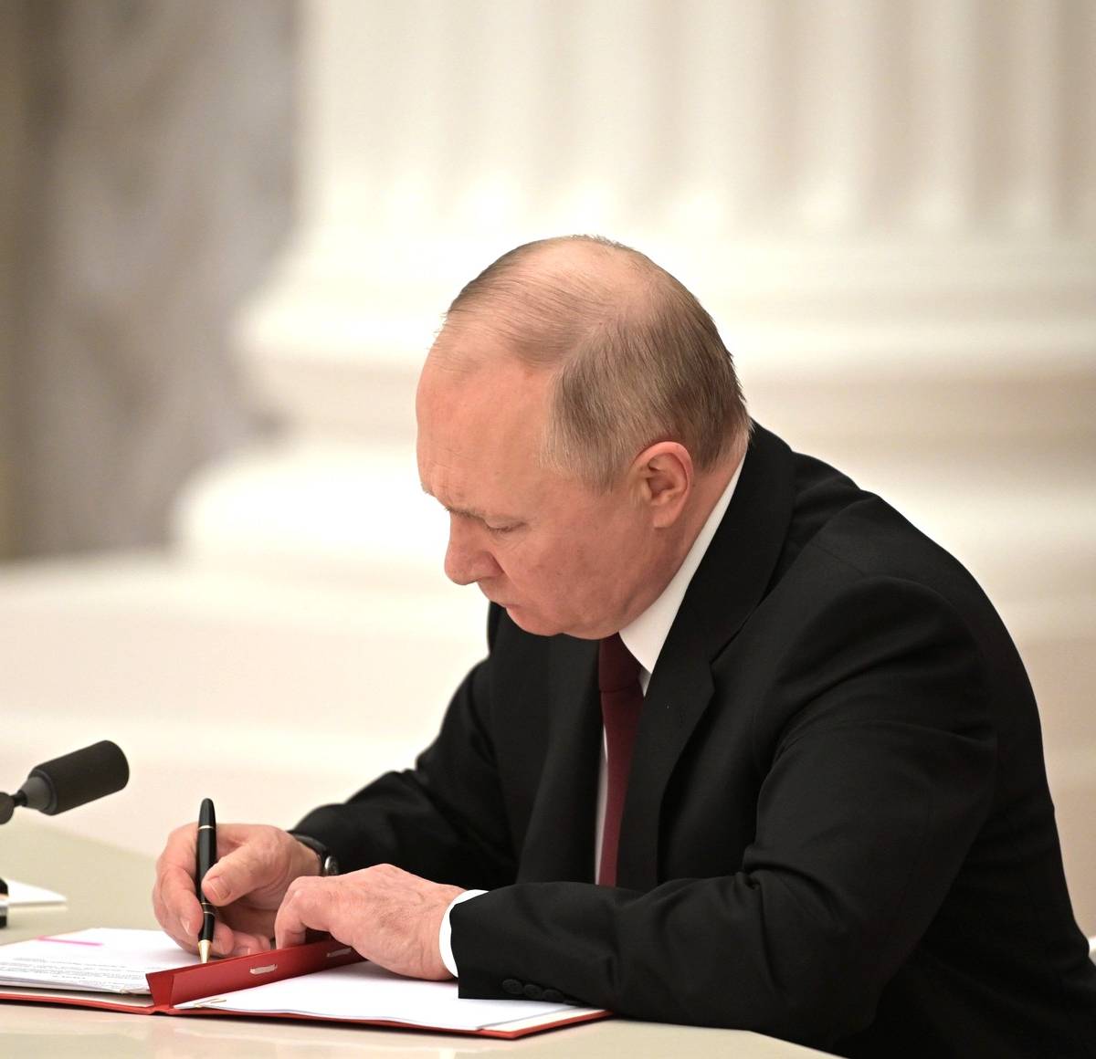 Президент России пообещал Украине показать «настоящую декоммунизацию»