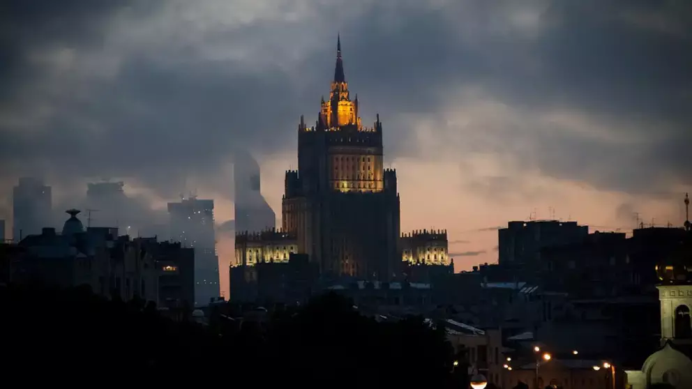 МИД России намерен срочно эвакуировать сотрудников посольства с Украины МИД России намерен срочно эвакуировать сотрудников посольства с Украины