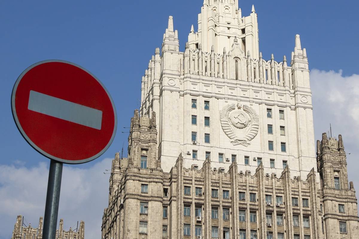 Западные политики отказываются от встреч с представителями РФ, но желают «больше дипломатии»