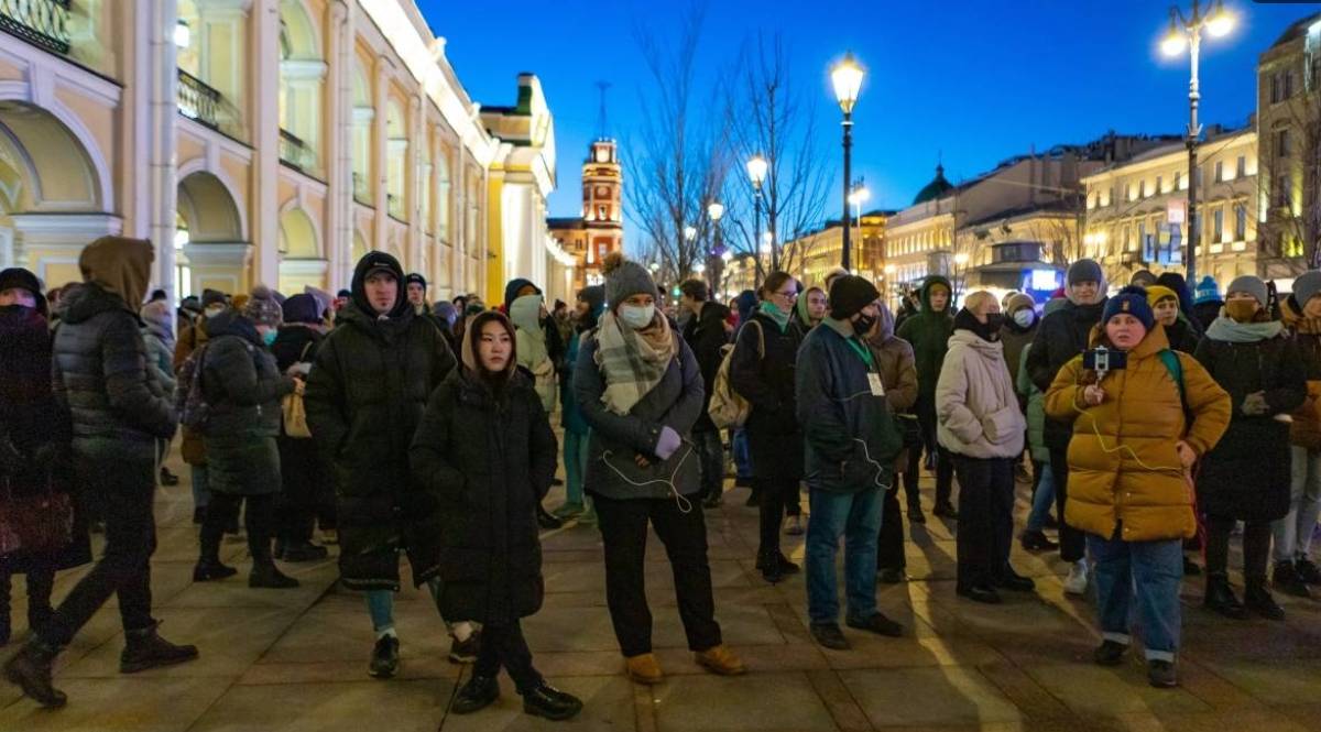 Мал протест, да вонюч: об акциях российской молодежи «за мир на Украине»