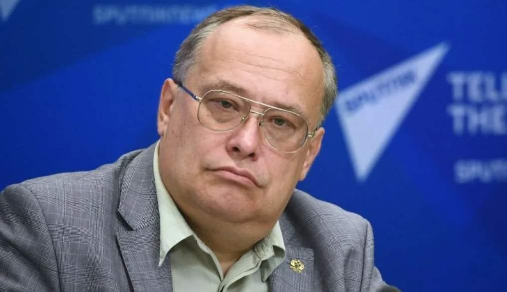 Межевич прокомментировал марш памяти латышских легионеров: Дрейф к фашизму Межевич прокомментировал марш памяти латышских легионеров: Дрейф к фашизму
