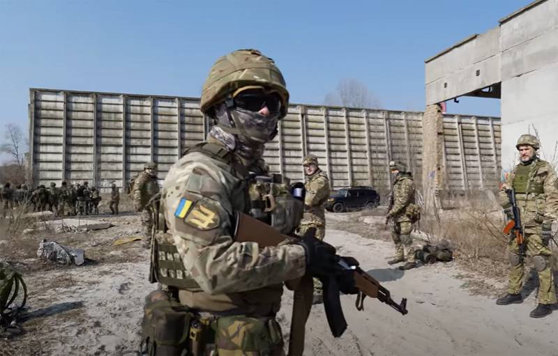 ЦРУ вело подготовку украинских военных и боевиков нацбатальонов с 2014 года
