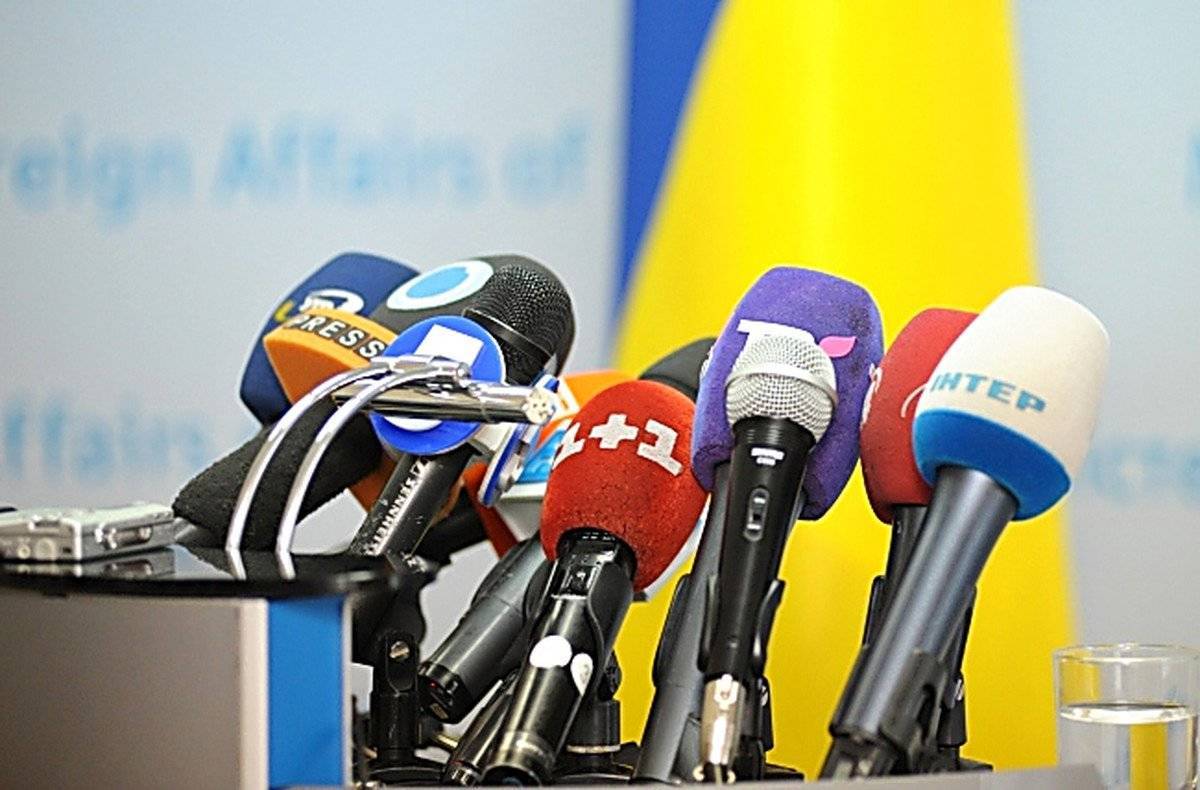 Стыдливая забывчивость украинских СМИ