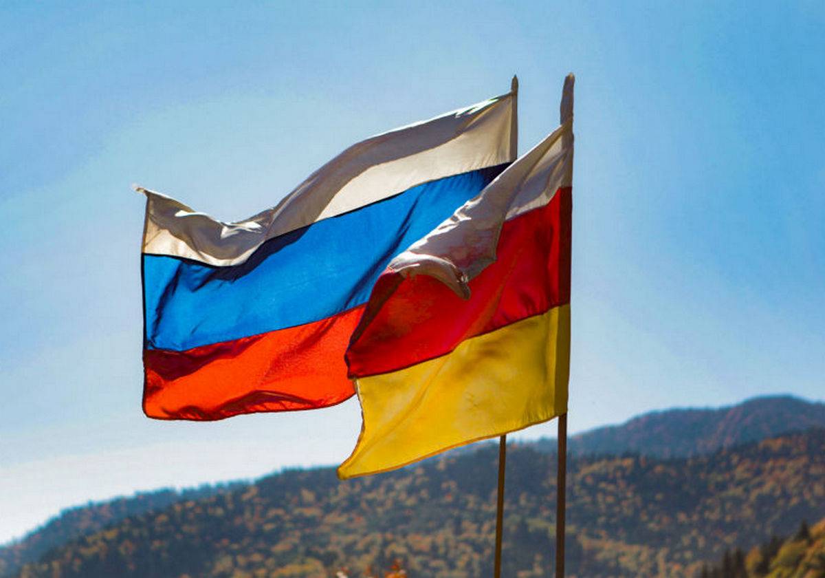 В Грузии призывают Россию не принимать Южную Осетию в состав РФ В Грузии призывают Россию не принимать Южную Осетию в состав РФ