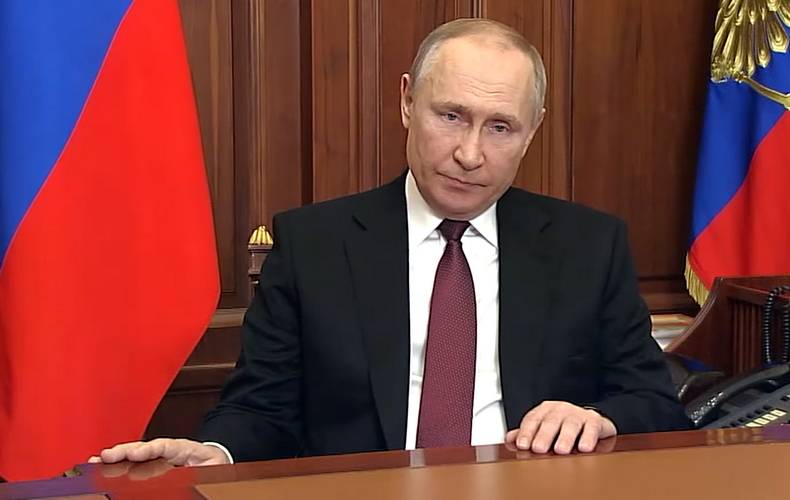 Путин стал лидером народной «партии V»