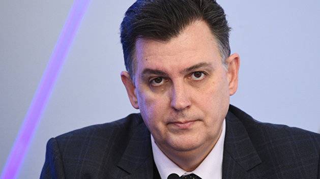 Дудчак объяснил, что произойдет после подписания Зеленским капитуляции Дудчак объяснил, что произойдет после подписания Зеленским капитуляции