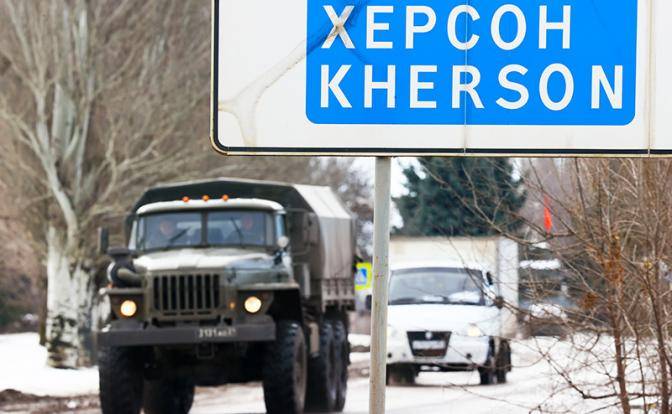 Херсон к Крыму тянется, а Мариуполь рубли просит Херсон к Крыму тянется, а Мариуполь рубли просит