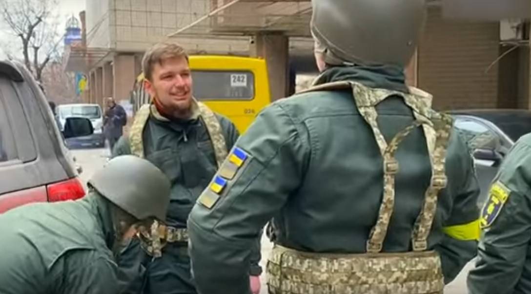 Украинская тероборона становится серьезной проблемой для самих ВСУ