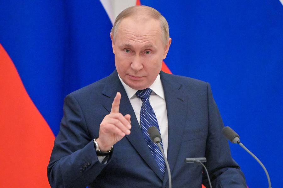 Путин: Россия продолжит действовать на Украине ритмично, спокойно и по плану