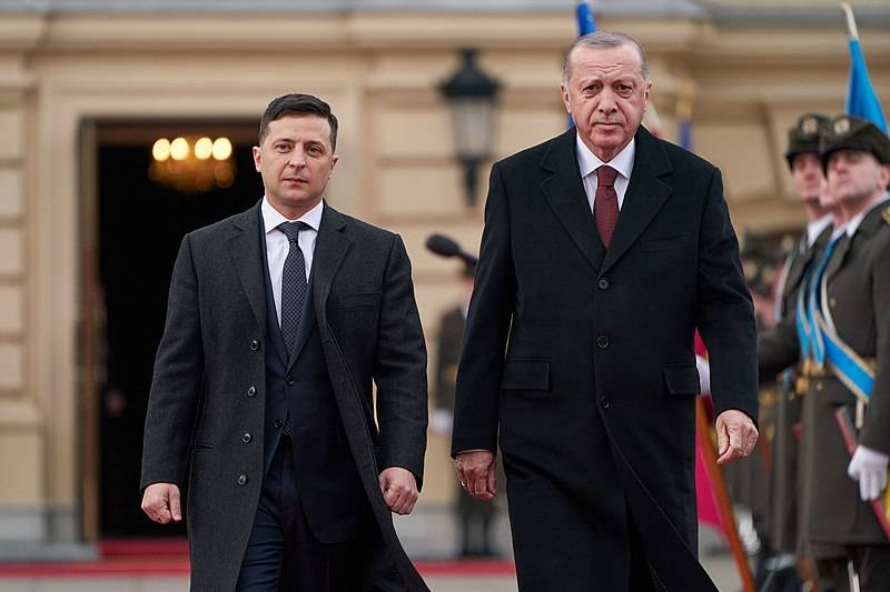 Пока Эрдоган пытается помирить Москву и Киев, Зеленский ставит Турции ультиматумы