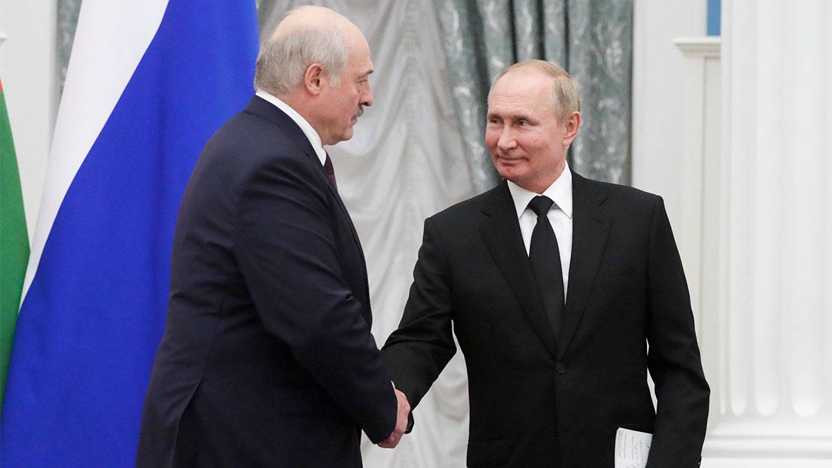 Лукашенко проведет двусторонние переговоры с Путиным в Москве Лукашенко проведет двусторонние переговоры с Путиным в Москве