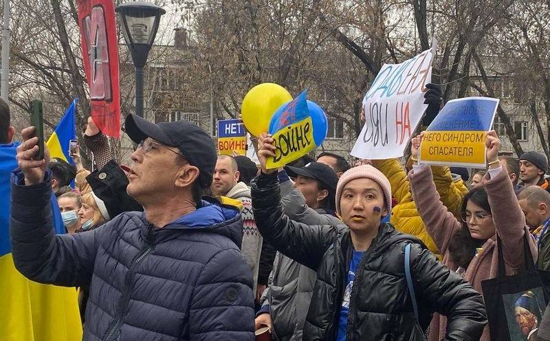 Украинский национализм, Казахстан и Центральная Азия Украинский национализм, Казахстан и Центральная Азия