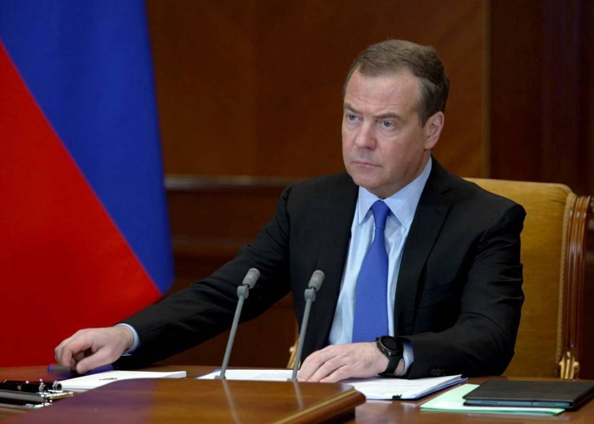 Дмитрий Медведев рассказал о направленности антироссийских санкций
