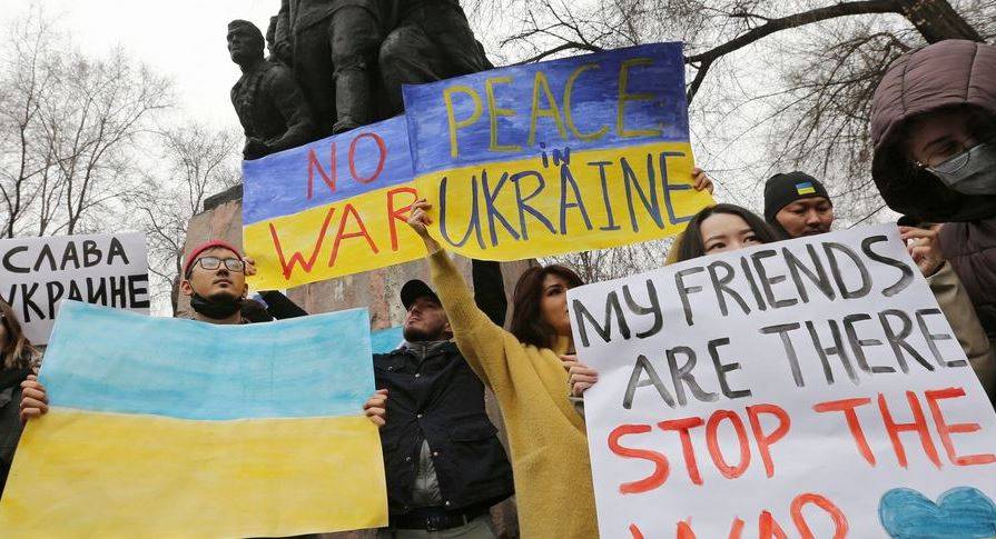Казахстан – Россия: политико-экономические аспекты украинского кризиса Казахстан – Россия: политико-экономические аспекты украинского кризиса