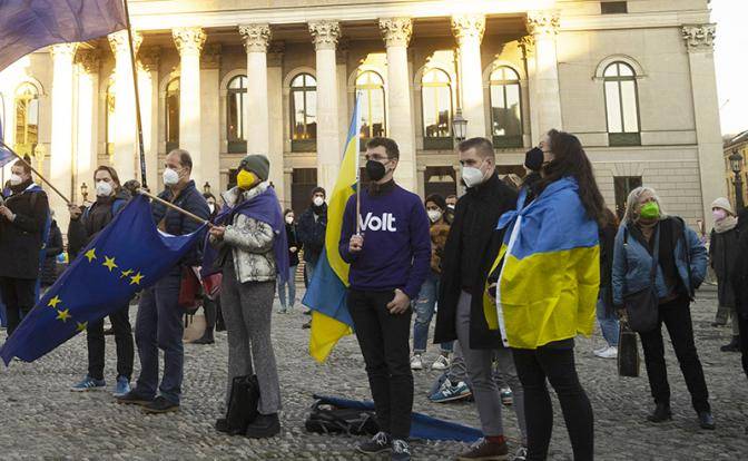 В Варшаве в некоторых кварталах украинцы составляют четверть населения В Варшаве в некоторых кварталах украинцы составляют четверть населения