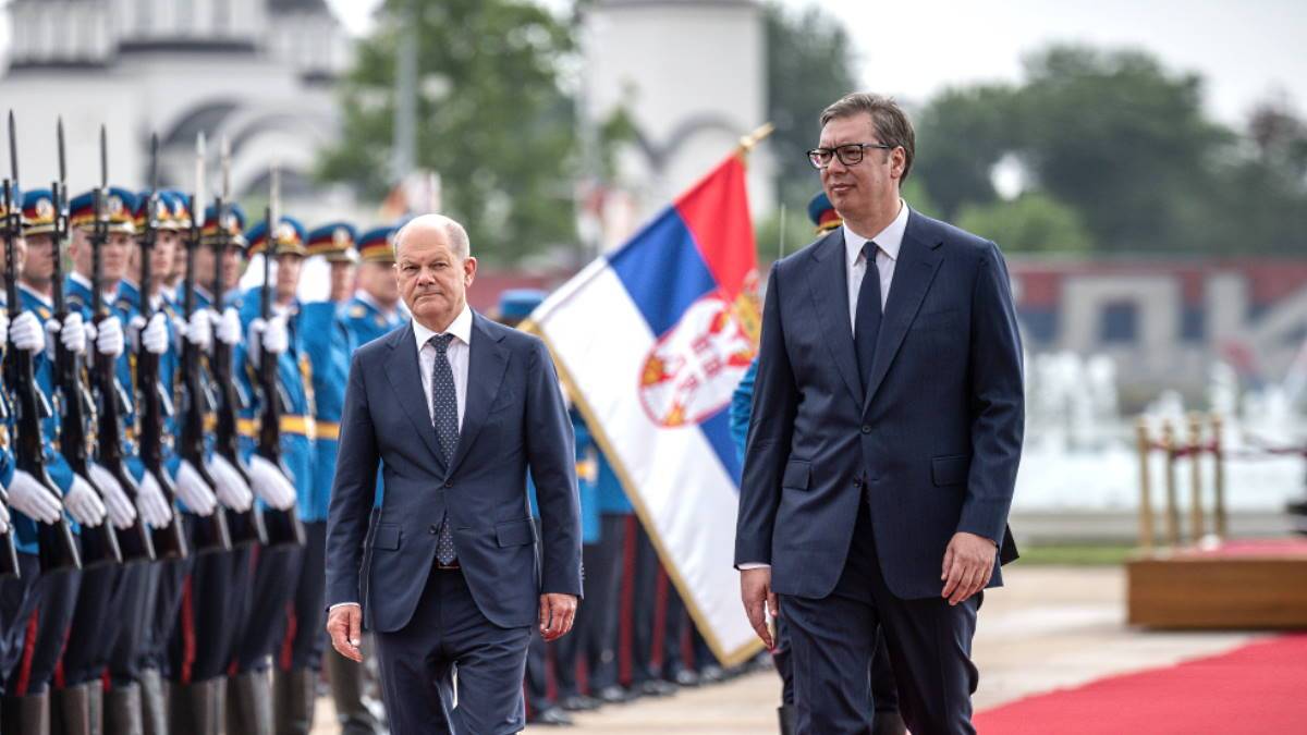 Шольц потребовал от Сербии поддержать антироссийские санкции Шольц потребовал от Сербии поддержать антироссийские санкции