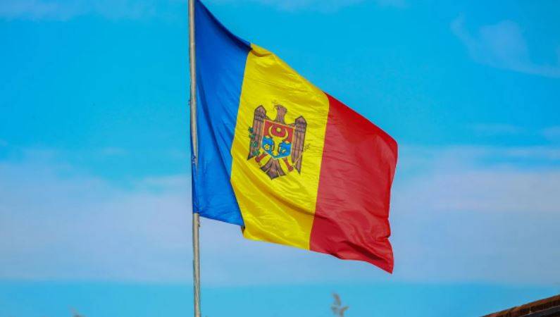 Зачем ЕС дал статус кандидата Молдавии вслед за Украиной