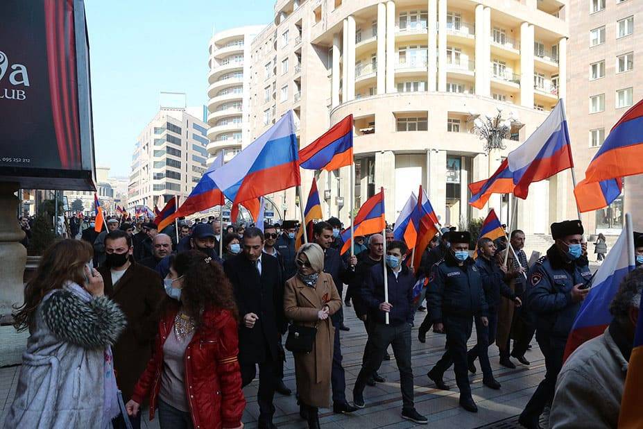 Отношения с Россией остаются приоритетными для Еревана