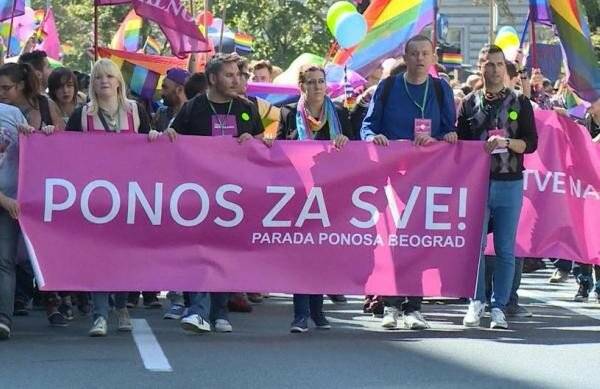 Запад запланировал крупный гей-парад в Сербии: сербы уже бьют тревогу